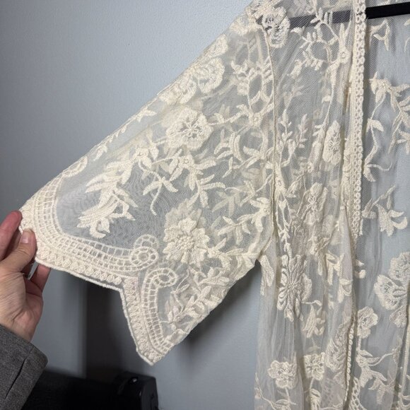 Womens Embroidered Floral Lace Butterfly Crochet Drop Shoulder Cardigan Size S/M - Picture 8 of 11